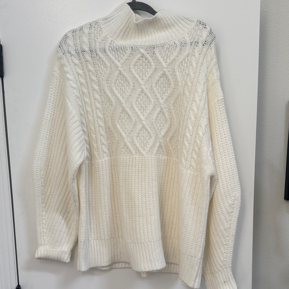 A New Day Cozy White Cable Knit Sweater size L